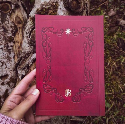 دفتر یادداشت با طرح کتاب سرخ بیلبو بگینز 